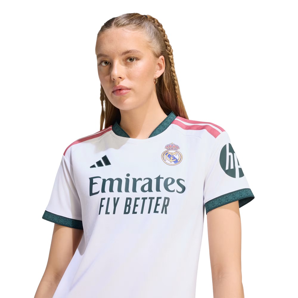Real Madrid Home Women Kit 2026/27 - angle 4